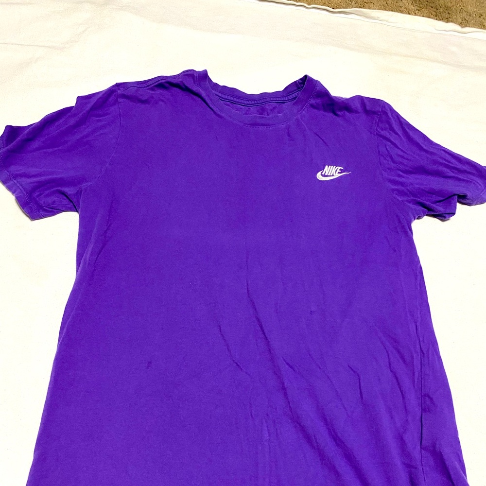 Purple Nike T-shirt size medium